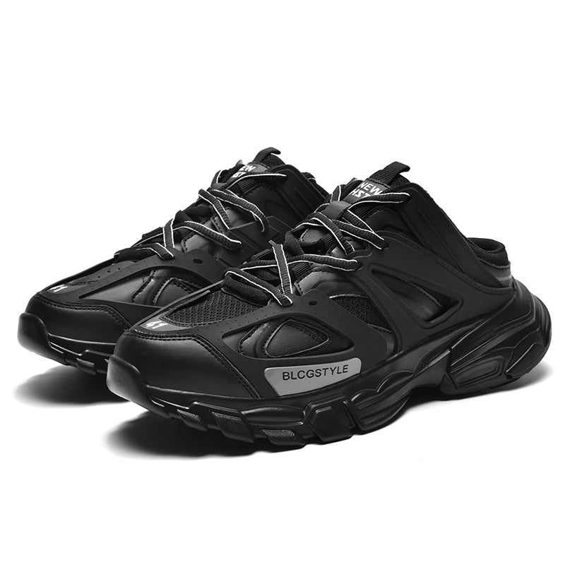 B33 Black Sneakers