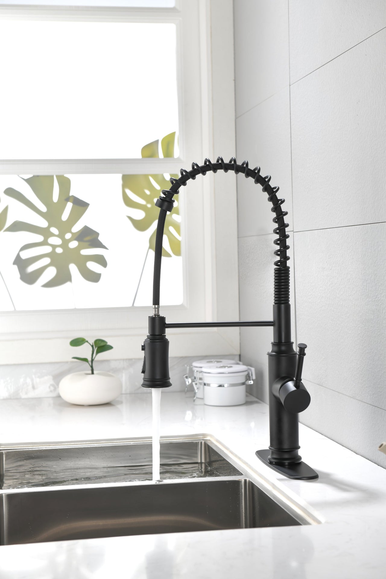 Kitchen Faucets Single Handle Pull Down Sprayer Spring Kitchen Sink Faucet