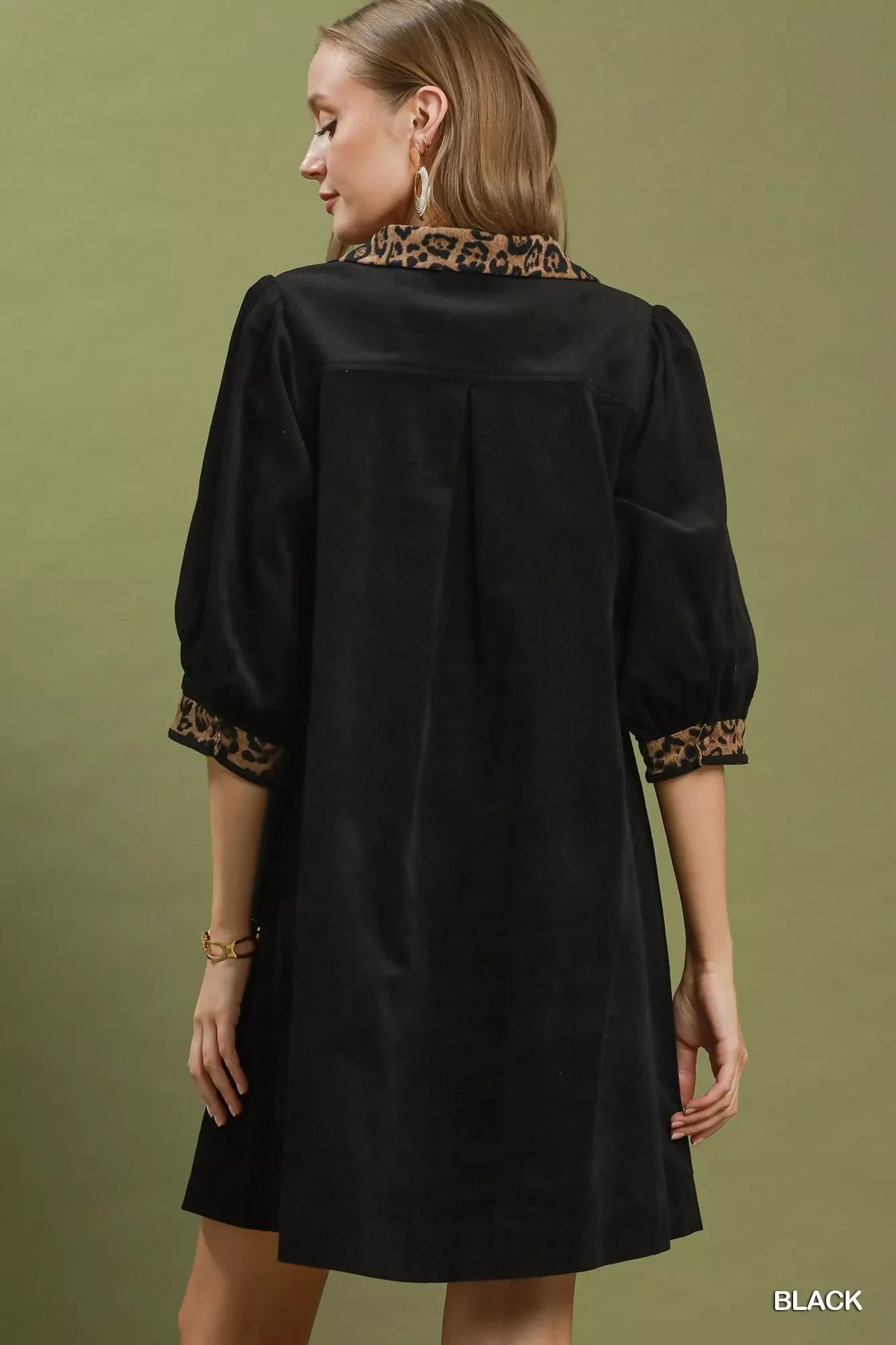 Umgee V-Neck Shift Dress with Contrast Trim