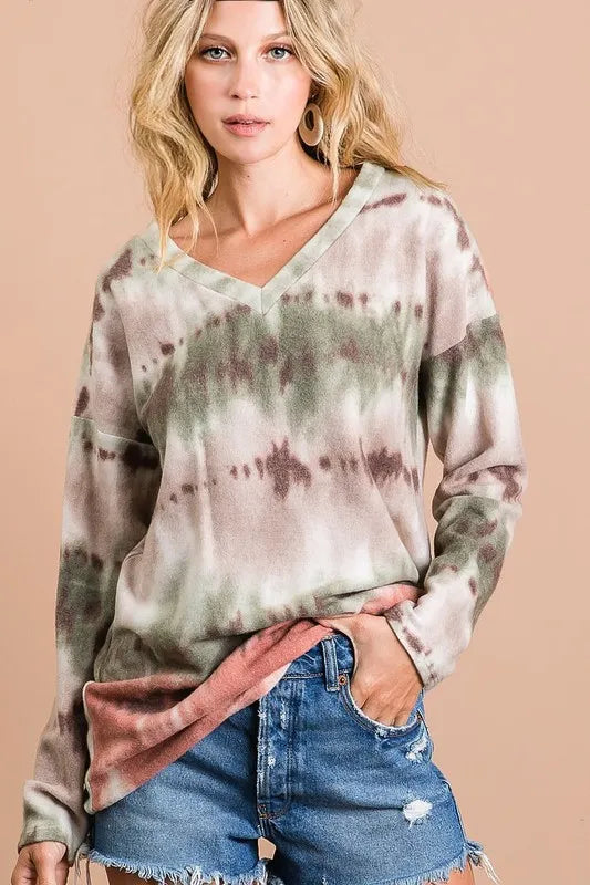 BiBi Brushed Tie Dye Looking Print V Neck Top