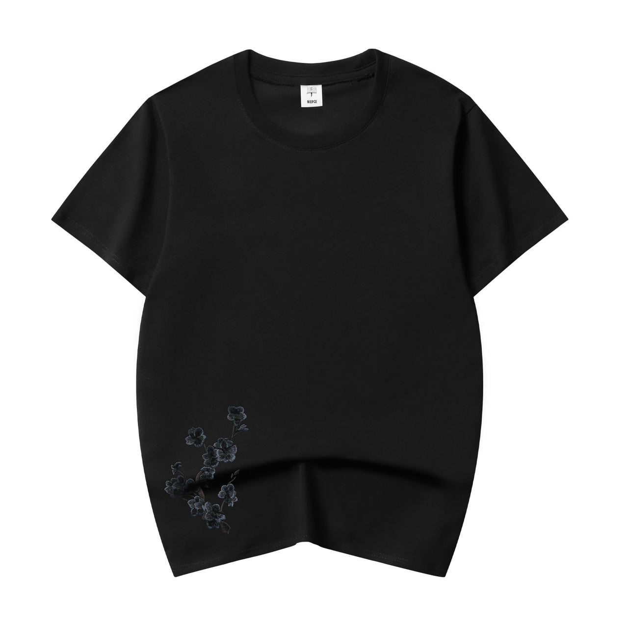 ET524 Moon Fox Embroidered Tee