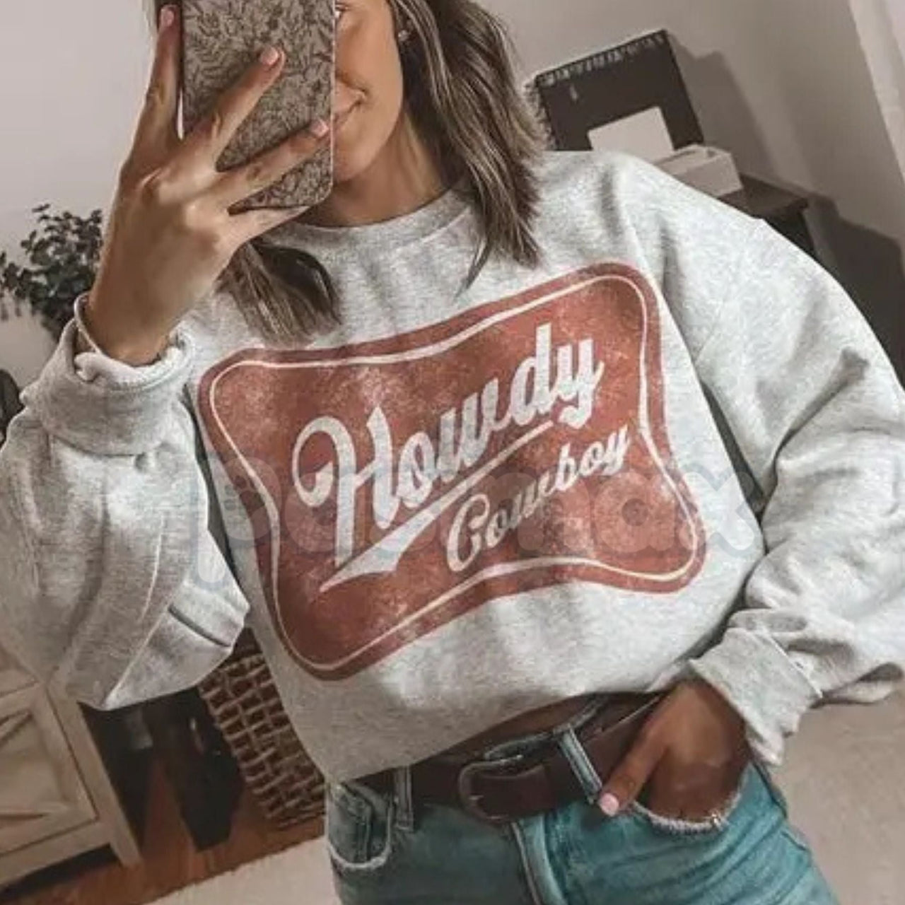 Howdy Cowboy Crewneck Sweatshirt | Western Graphic Jumper | Yeehaw Retro Rustic Shirt | Cowgirl Aesthetic Country Gift
