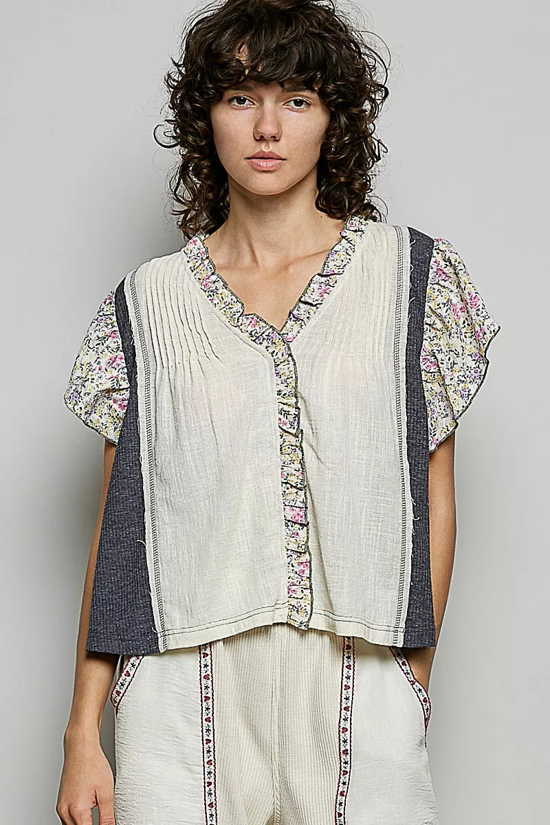 POL V-Neck Floral Ruffle Sleeve Blouse