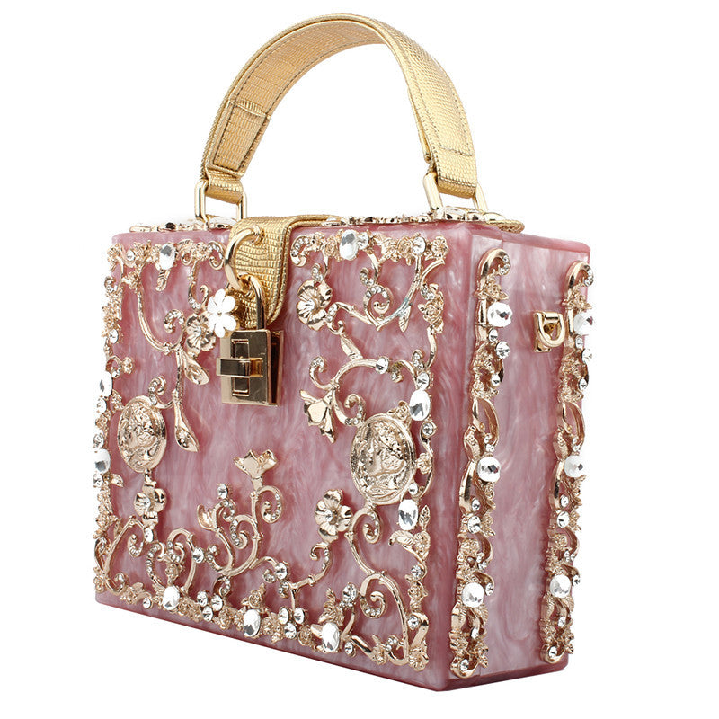 Diamond-studded portable diamond small square bag (See size chart where applicable)