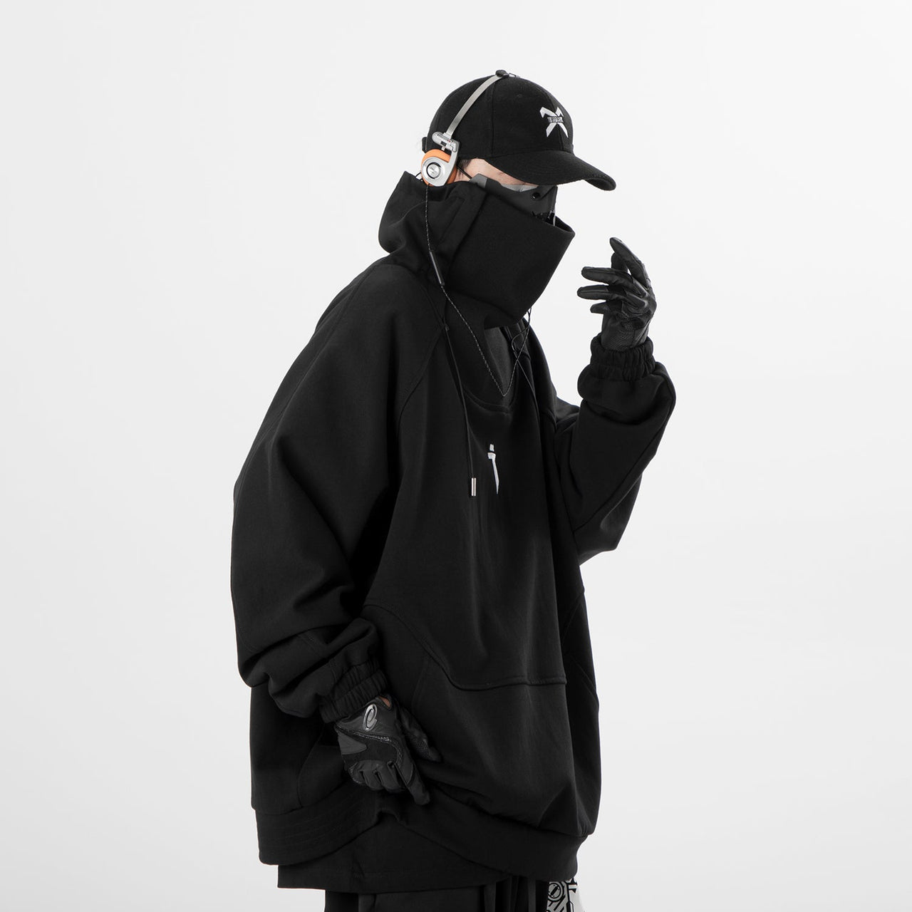 HiH49 Precision High Neck Black Sweater