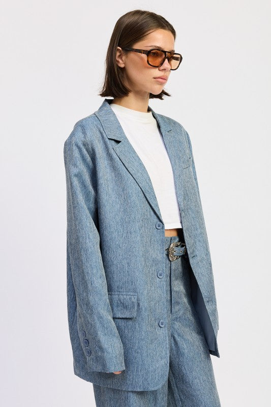 OVERSIZED BUTTON UP BLAZER