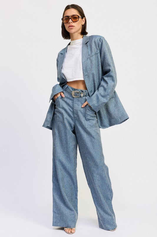 OVERSIZED BUTTON UP BLAZER