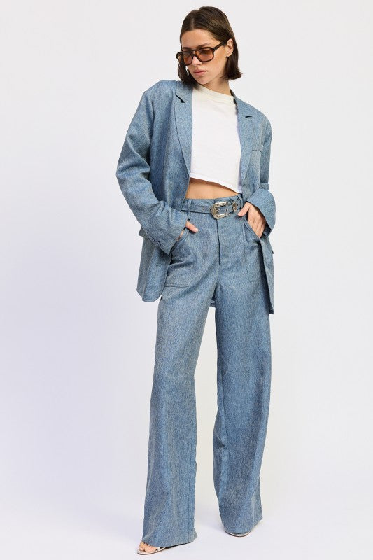 OVERSIZED BUTTON UP BLAZER