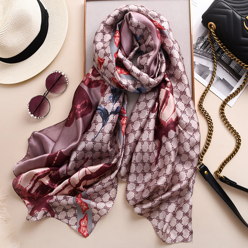 Warm silk scarf (See size chart where applicable)