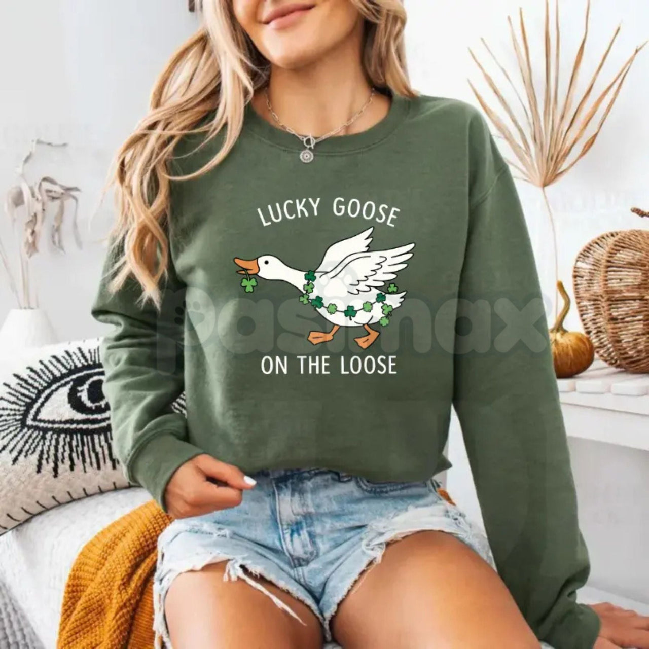 Funny St. Patrick's Day Goose Sweatshirt – Lucky Goose 