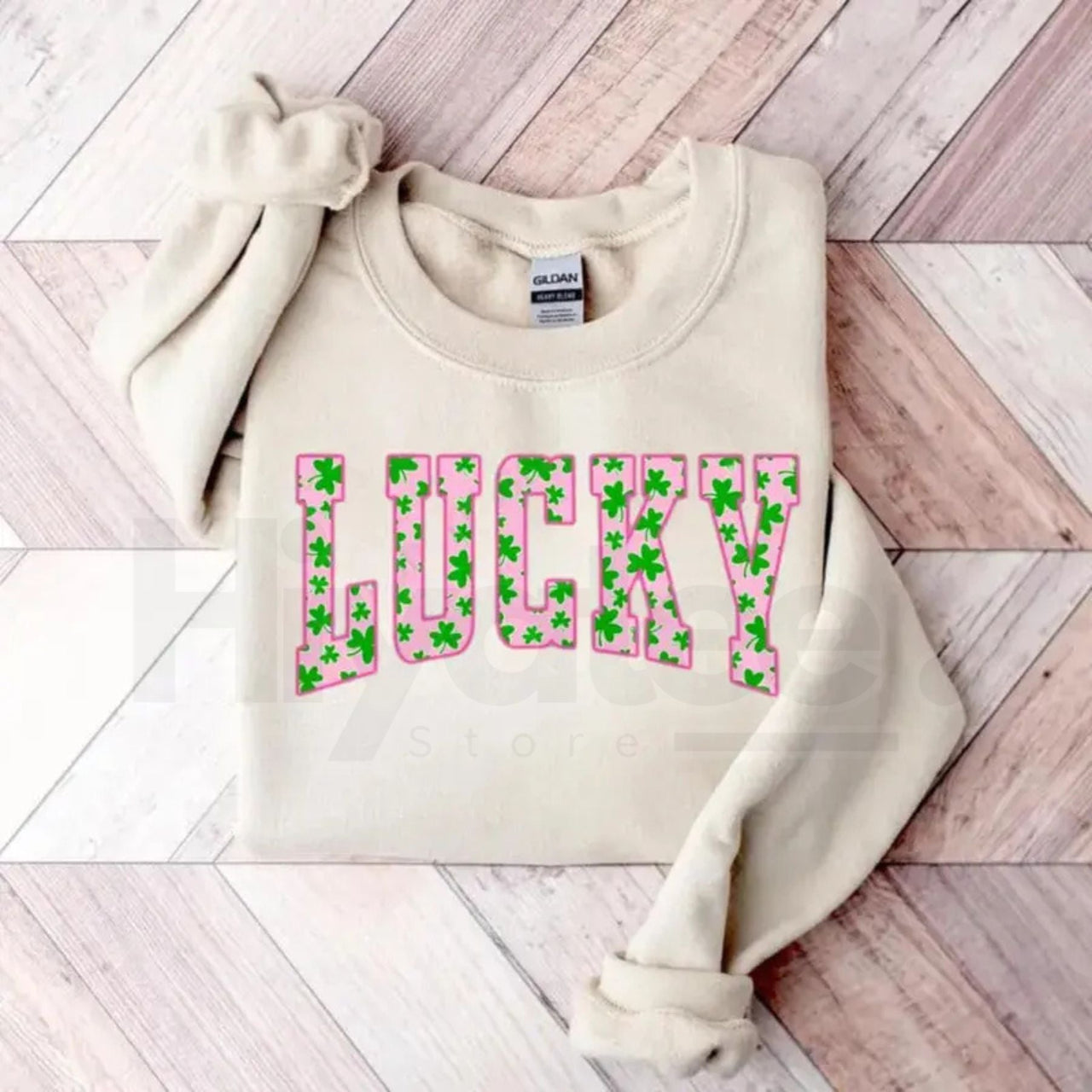 Lucky Clover Sweatshirt: Cute St. Patrick’s Day Green Shamrock Crewneck