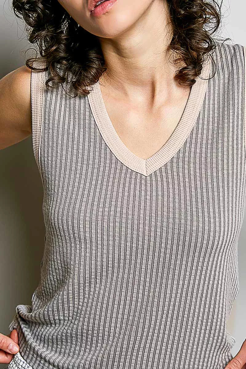 POL V-Neck Contrast Ribbed Sleeveless Tank
