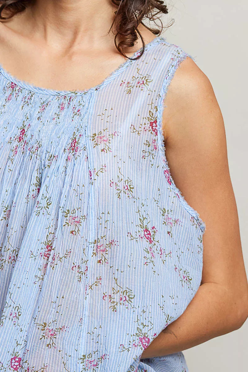POL Round Neck Sleeveless Floral Pleated Cotton Top