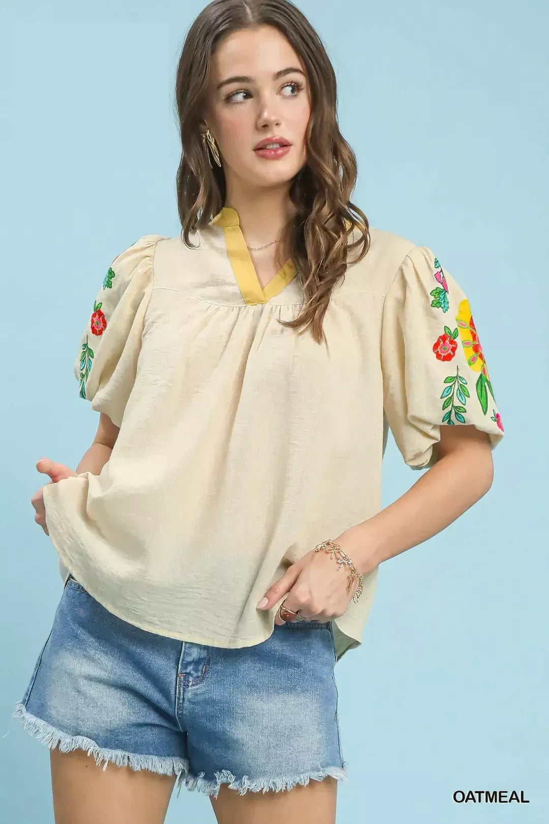 Umgee Embroidered Puff Sleeve Top