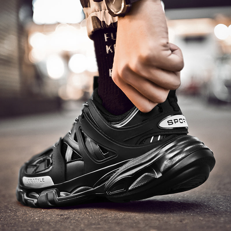 B30 Black Sneakers