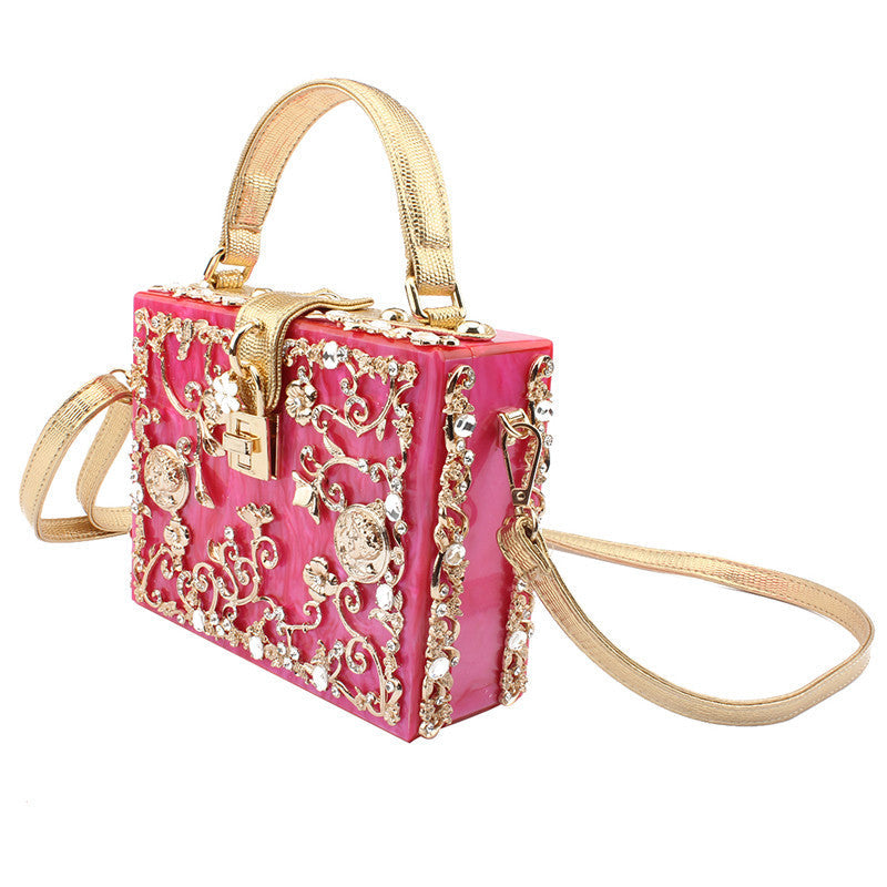Diamond-studded portable diamond small square bag (See size chart where applicable)