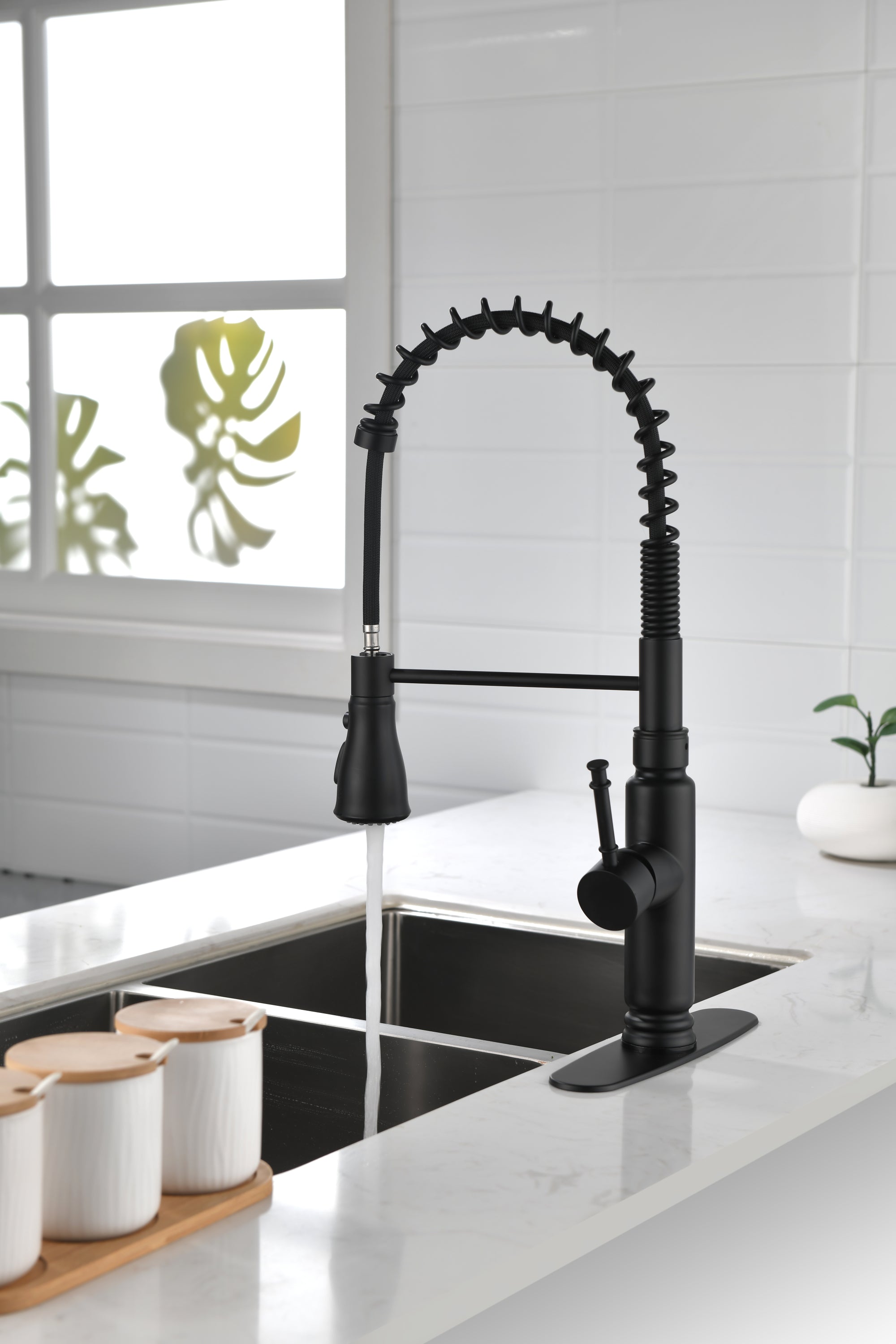Kitchen Faucets Single Handle Pull Down Sprayer Spring Kitchen Sink Faucet