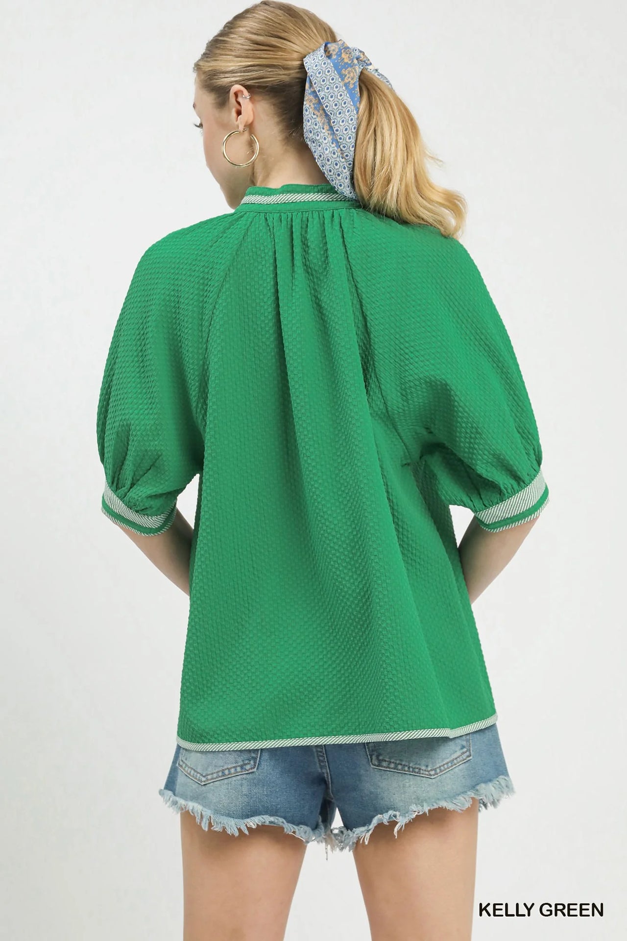 Umgee Textured Jacquard Contrast Trim Top