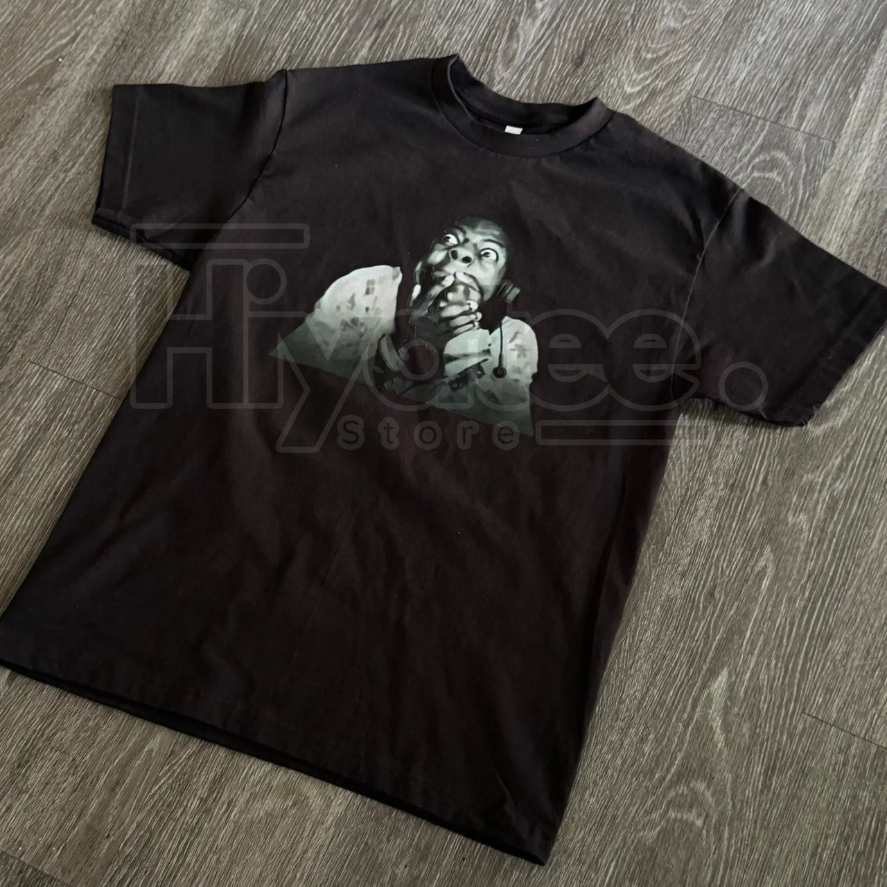Speed Covering His Mouth Funny T-Shirt – 100% Cotton 6oz Heavyweight Tee
