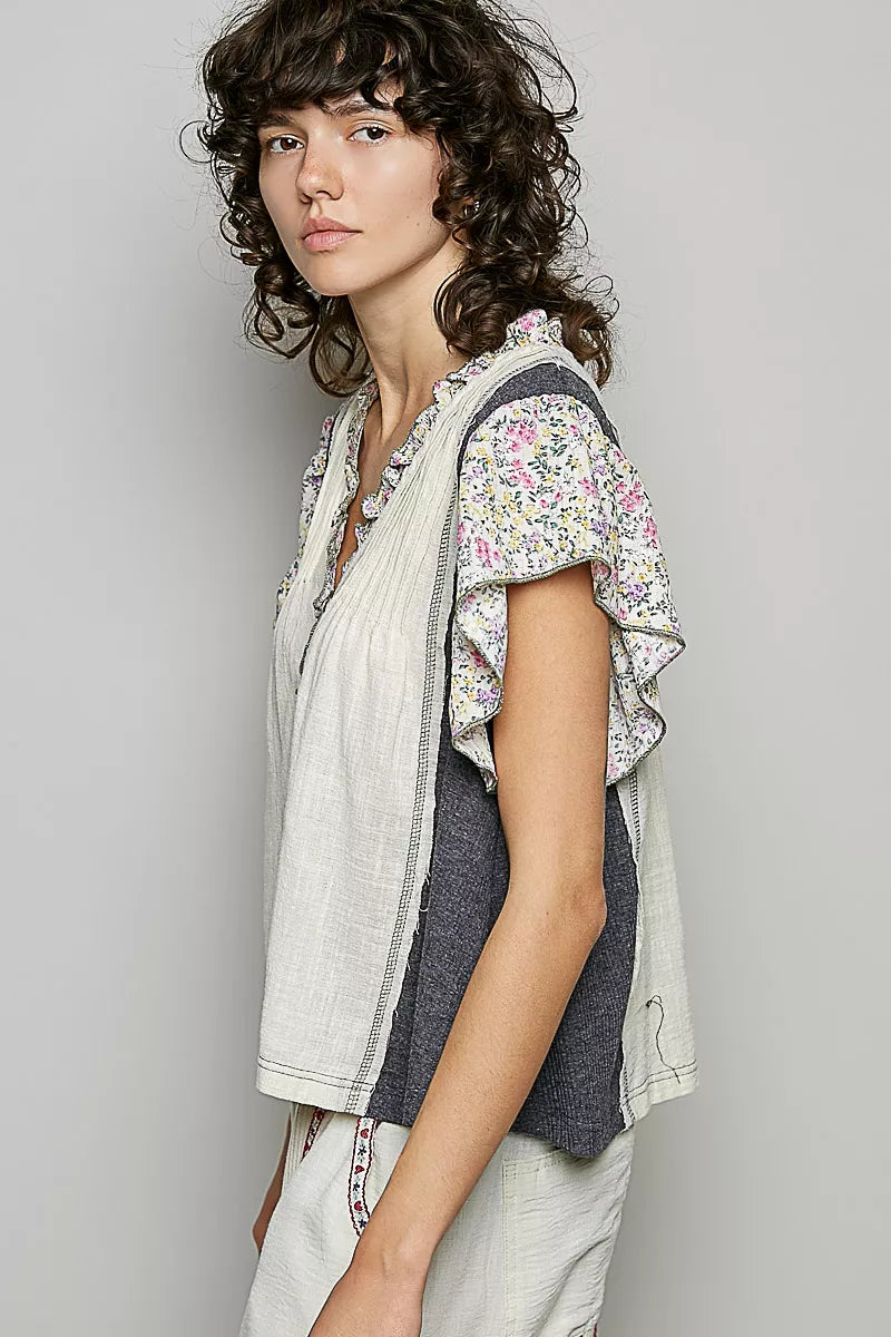 POL V-Neck Floral Ruffle Sleeve Blouse
