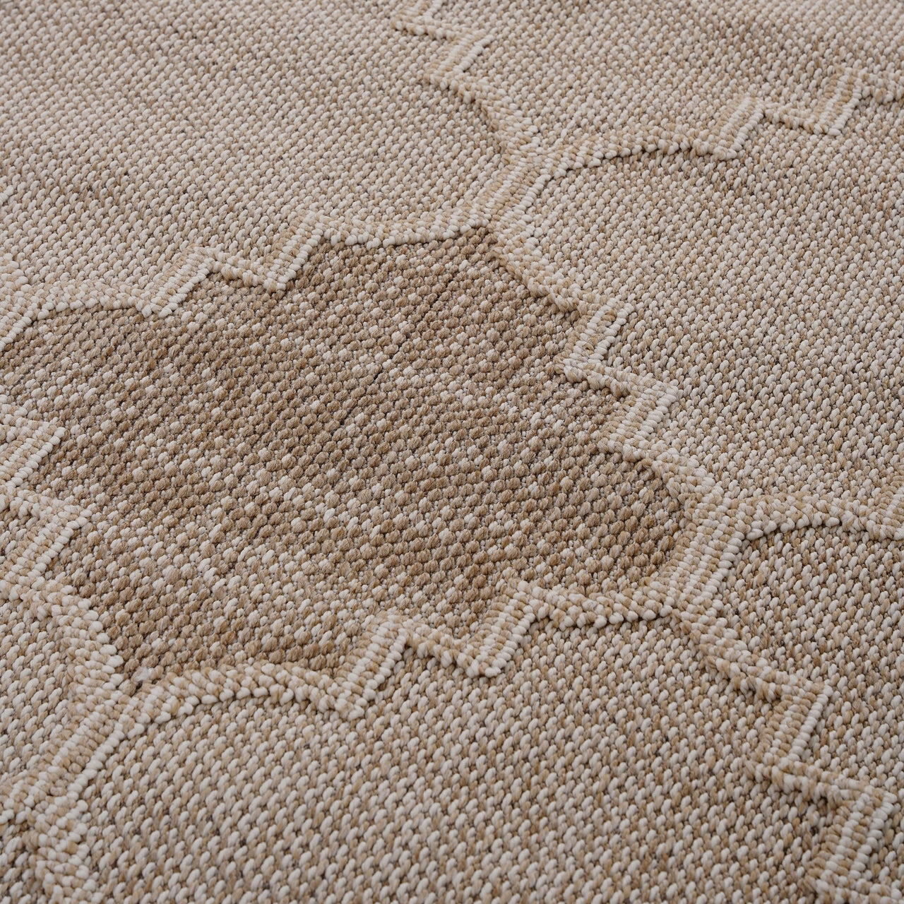 NAAR Guros Collection 6X9 Cream / Trellis Indoor / Outdoor Area Rug