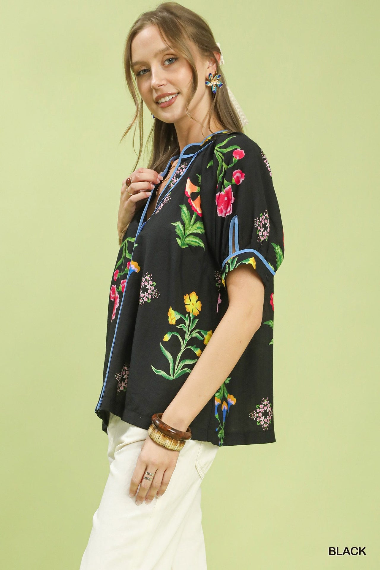 Umgee Botanical Print Contrast Trim Button Blouse