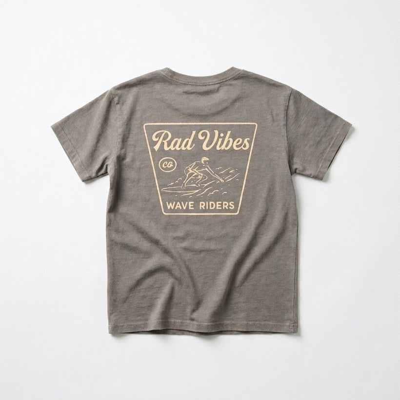 THE MAVERICKS TEE - FADED GREY
