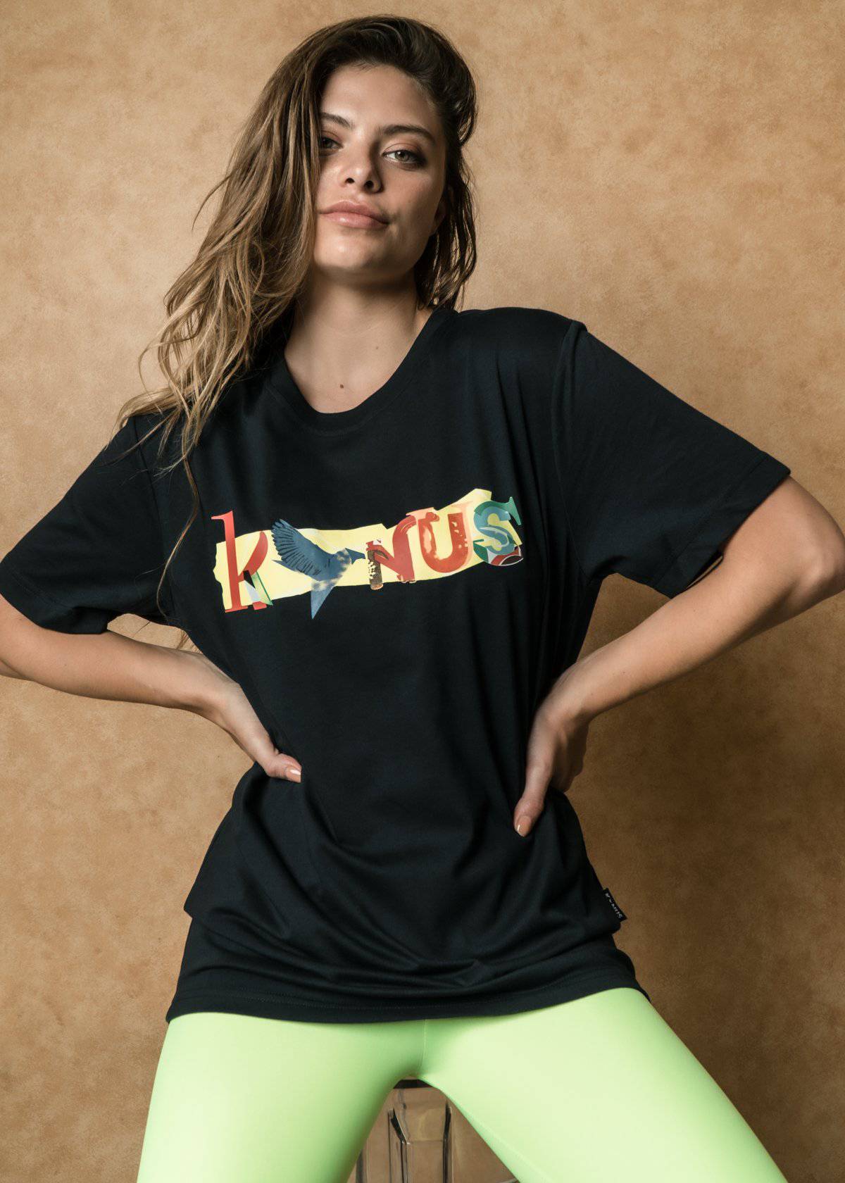 Konus Men's Graphic Tee in Navy