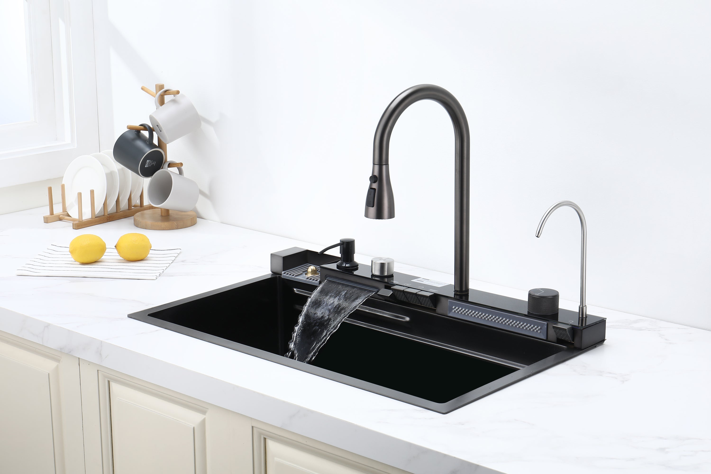 Pull-out Facuet Single Bowl Sink Kitchen Vegetable Sink 304 Whale Waterfall Sink Stainless Steel Dish Sink Vegetable Sink Household Vegetable Washing Basin