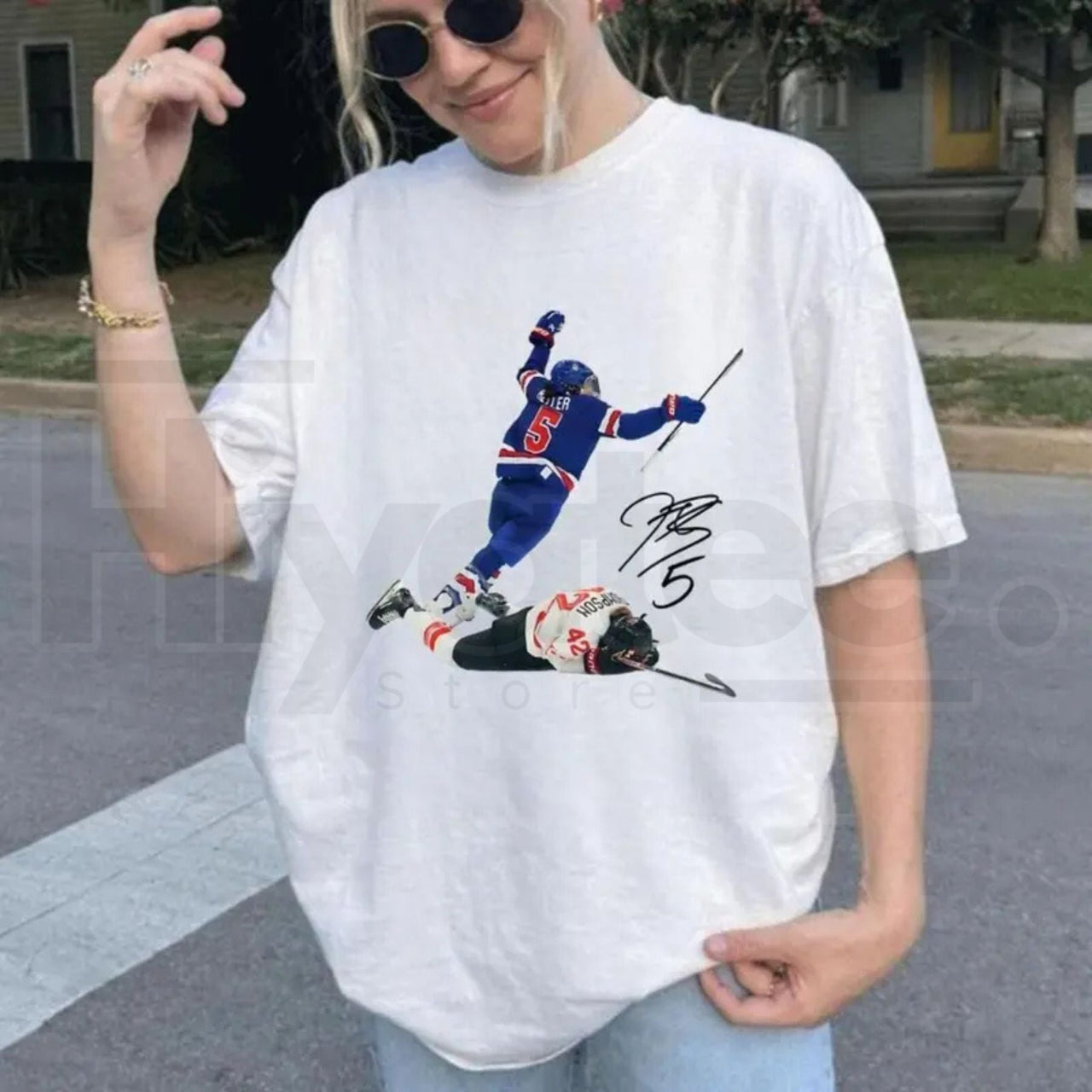 Megan Keller Shirt – Hilary Knight Women’s Hockey Vintage Style Tee, Retro Aesthetic Unisex Cotton Graphic Top
