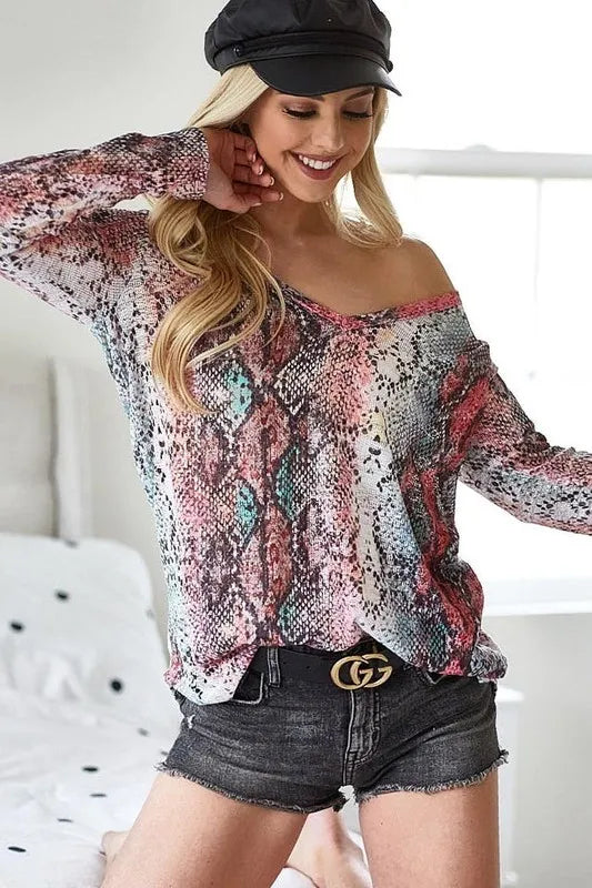 BiBi Snakeskin Print Low Gauge Hacci V Neck Top