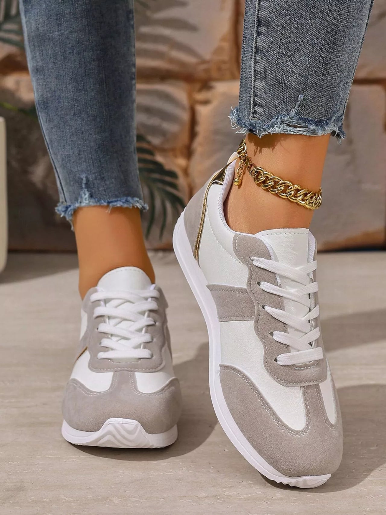 Round Toe Lace Up Sneakers