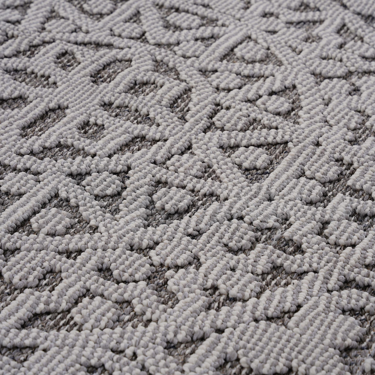 NAAR Guros Collection 8X10 Gray / White / Medallion Indoor / Outdoor Area Rug