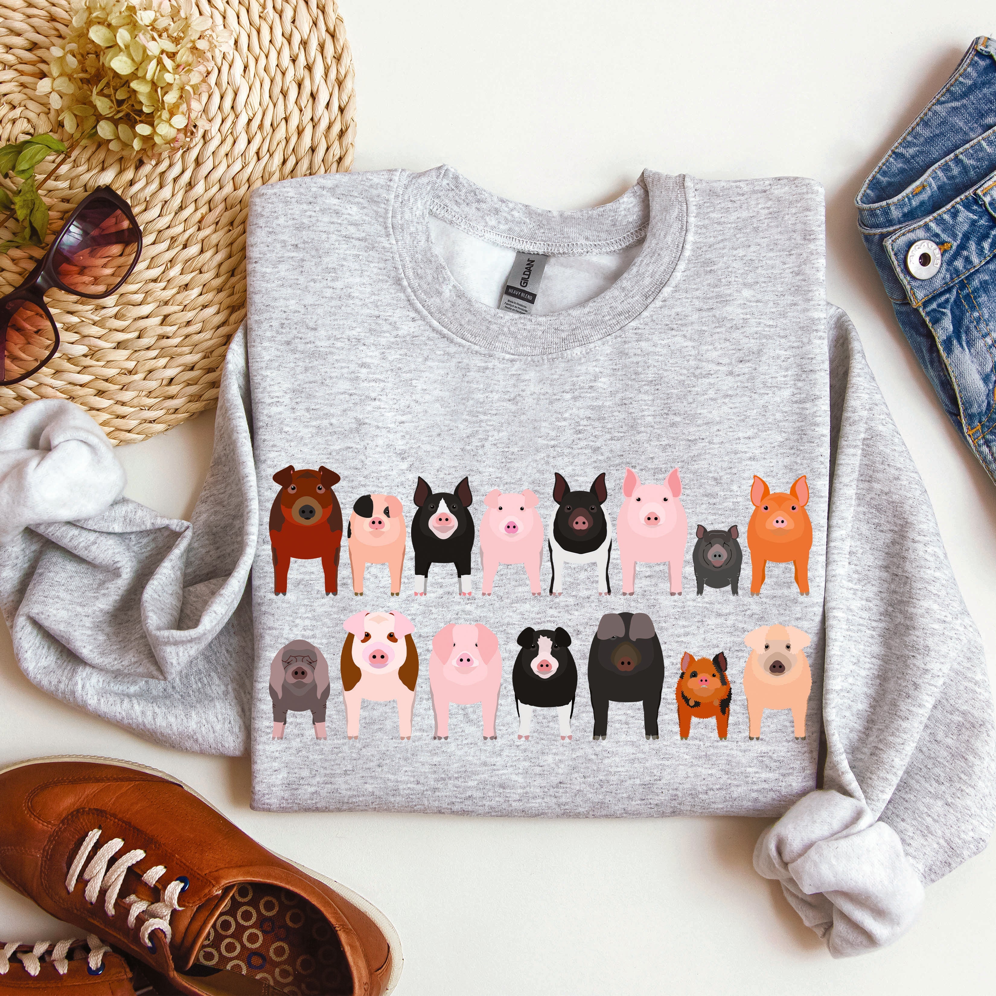 Pig Breeds Farm Animal Lover Illustration Graphic For Pig Enthusiasts Sweatshirt