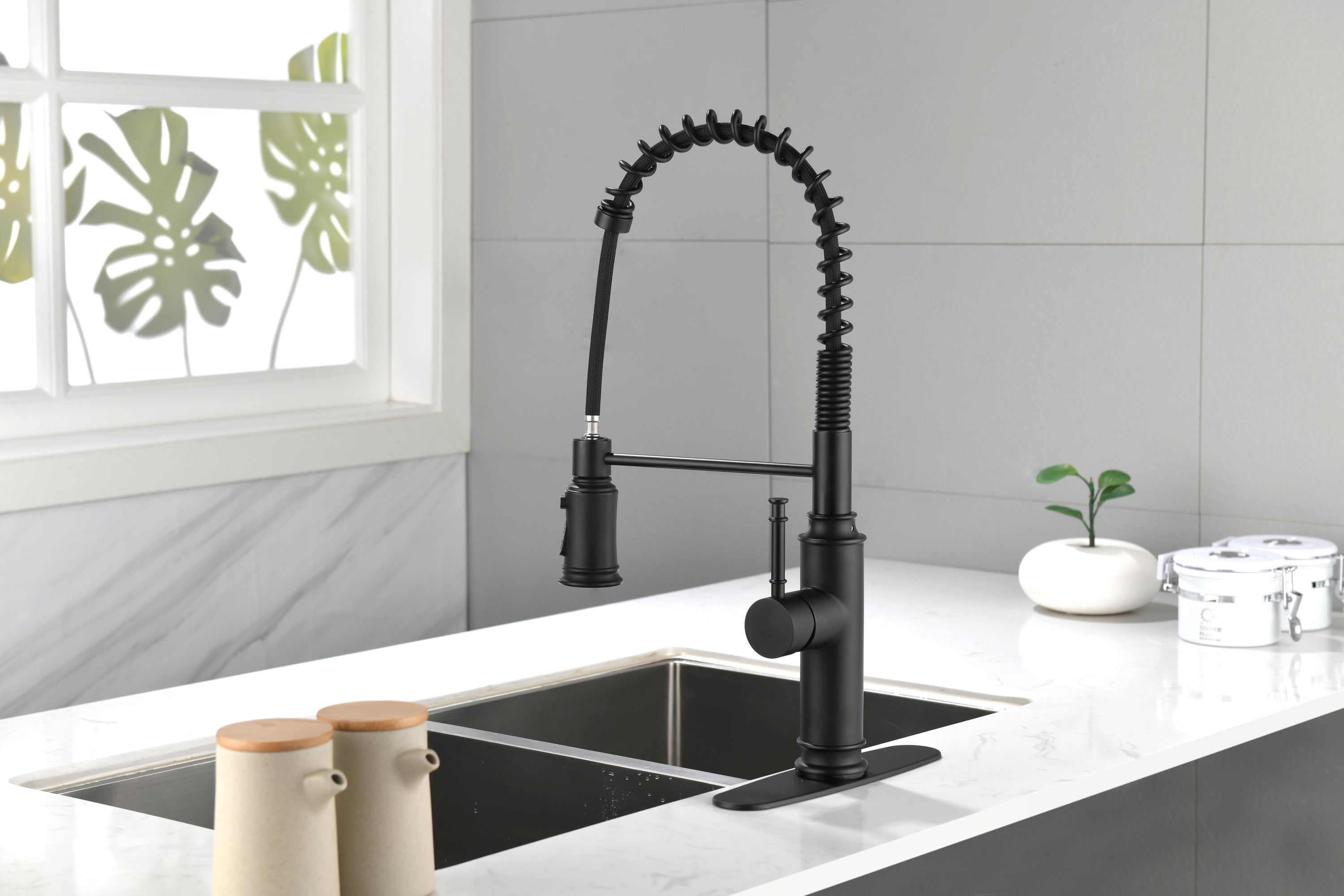 Kitchen Faucets Single Handle Pull Down Sprayer Spring Kitchen Sink Faucet