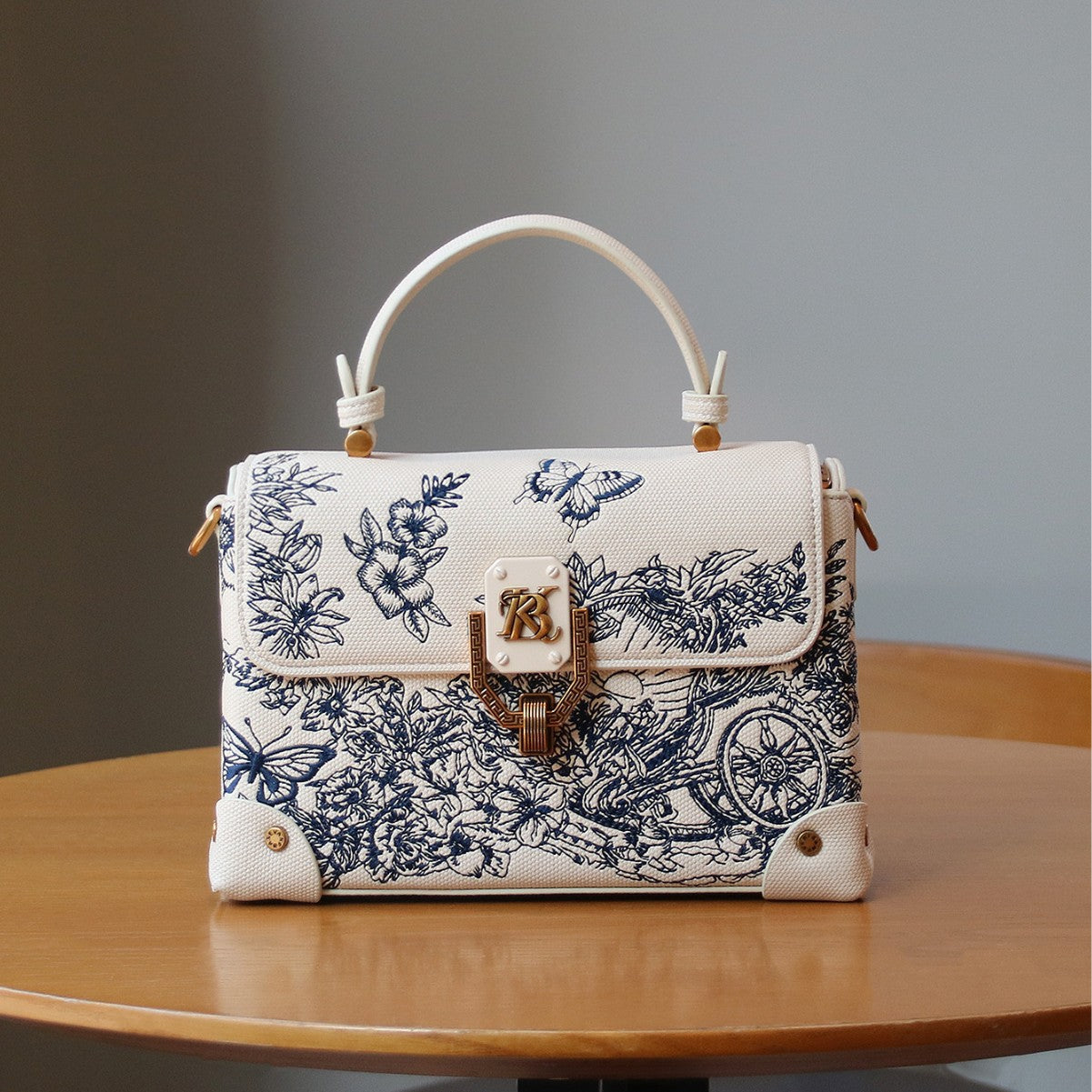 Light-luxury Intricately Embroidered Tote Shoulder Or Crossbody Bag For Women