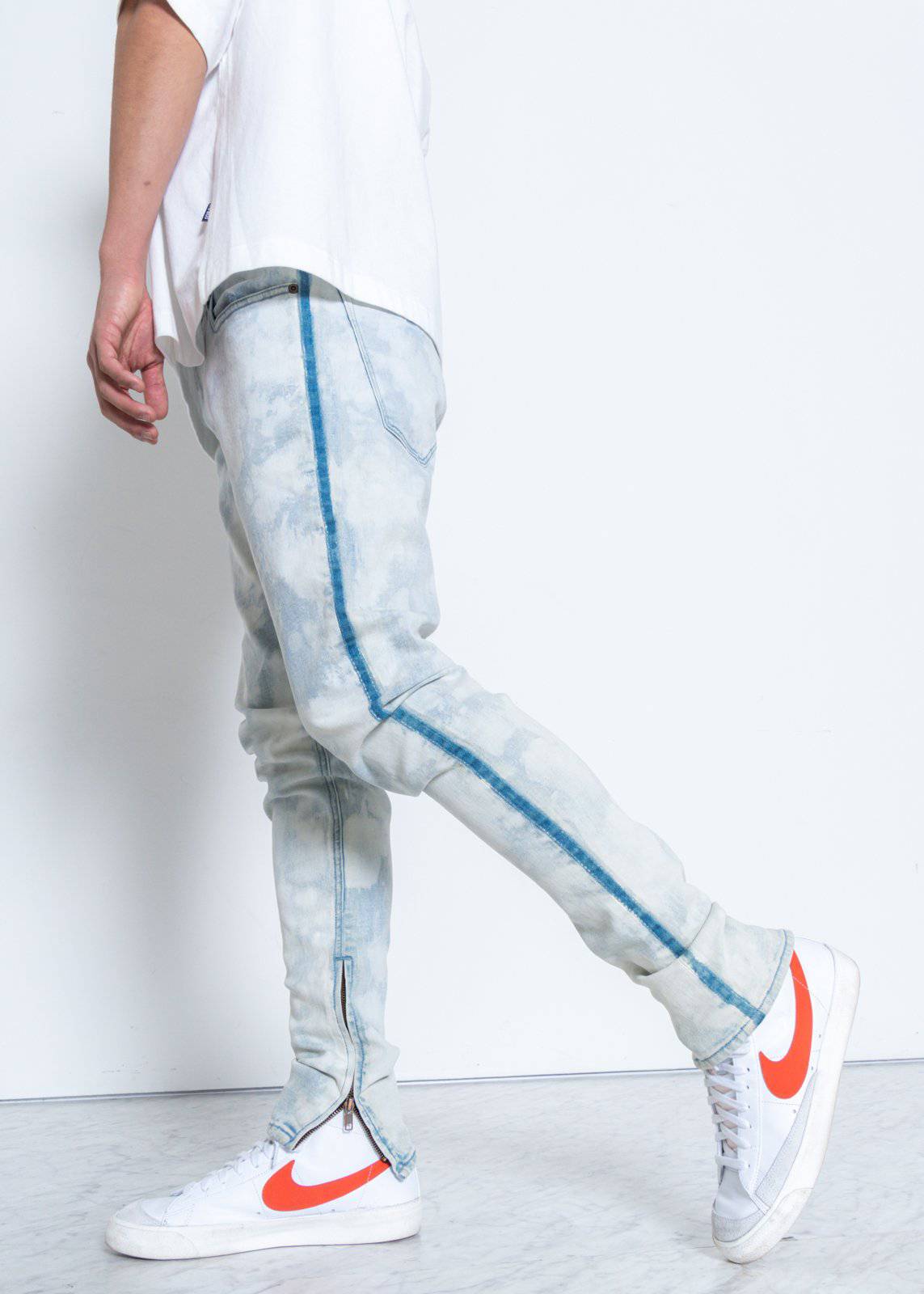 Konus Men's Cloud Washed Slim Fit Denim