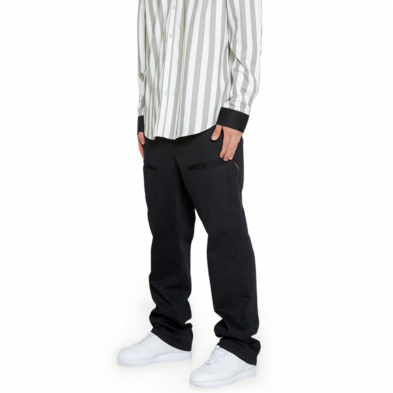 Konus Men's Baggy Chino Pants in Black