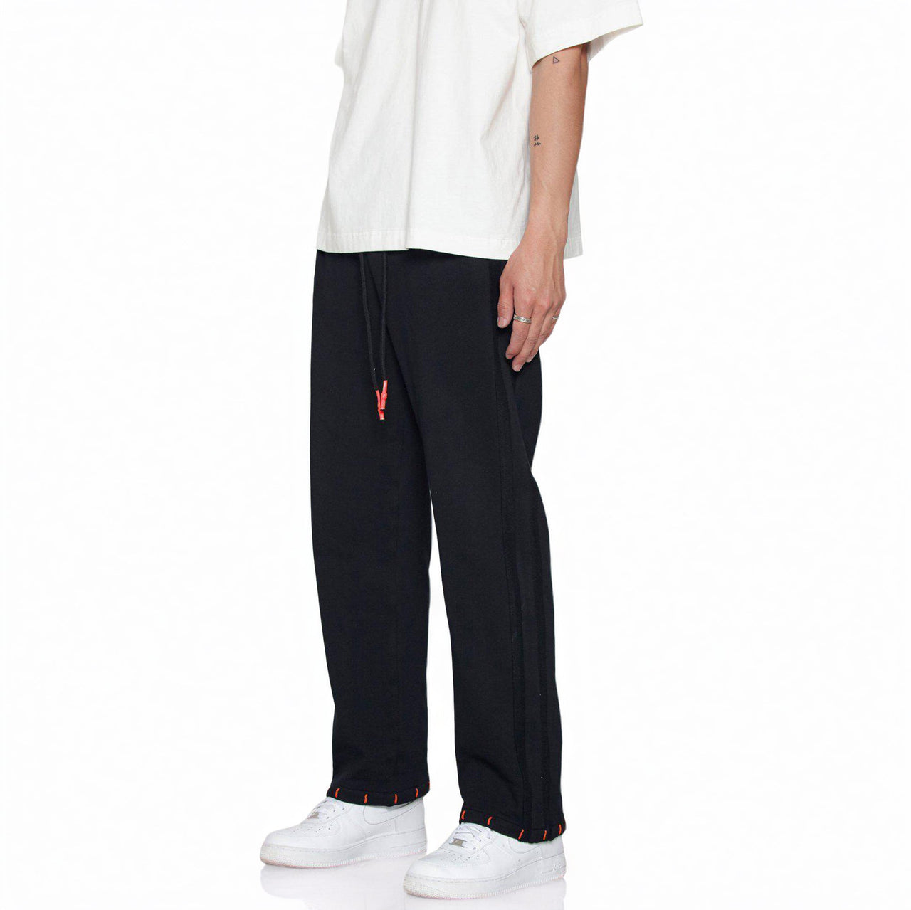 Konus Men's Wide Leg Sweatpants in Black