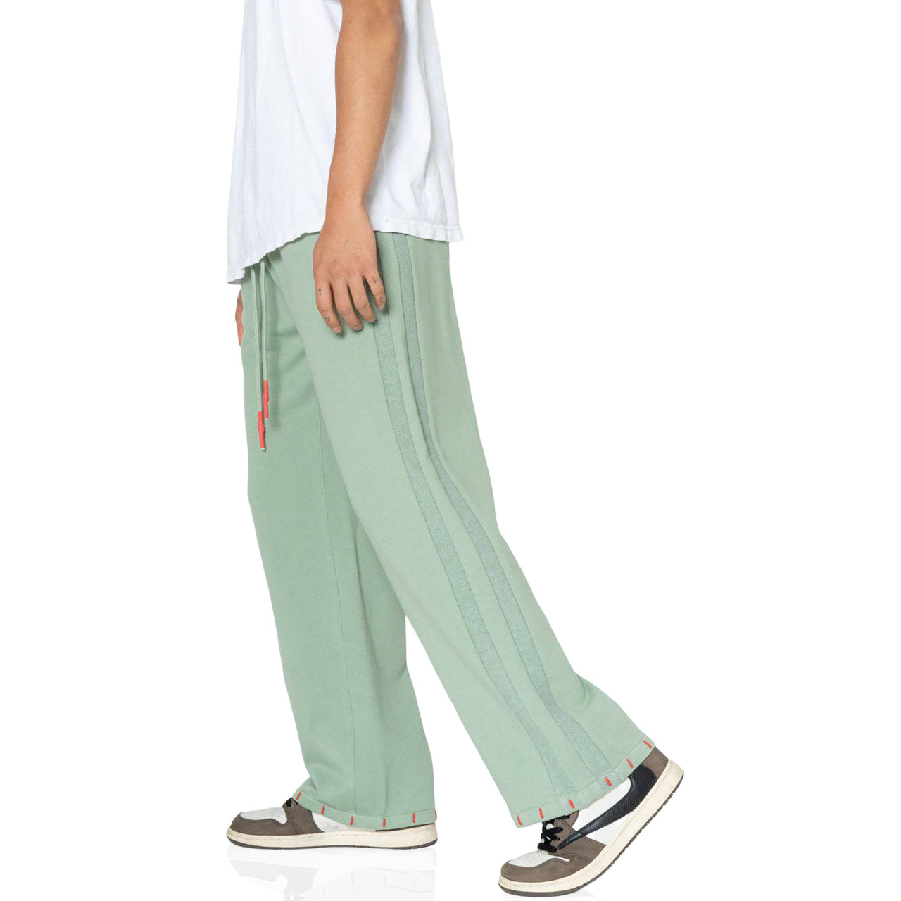 Konus Men's Wide Leg Sweatpants in Green