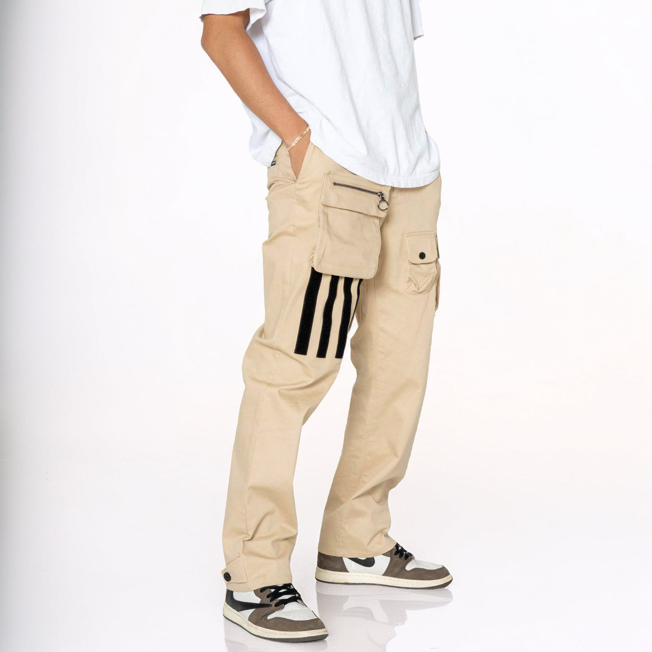 files/61835-KHA-28O3-Khaki-Konus-Brand.jpg