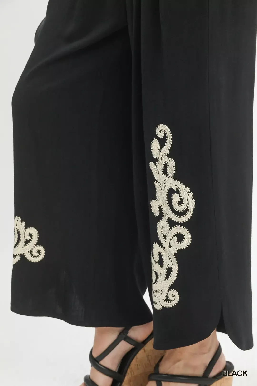 Umgee Linen Embroidered Wide-Leg Boho Pants