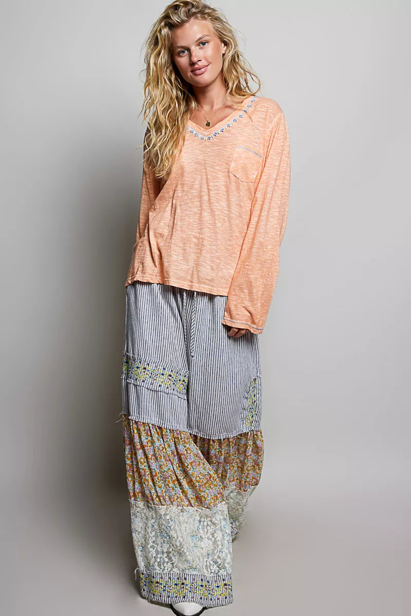 POL Contrast Stitch V-Neck Lightweight Knit Long Sleeve Top