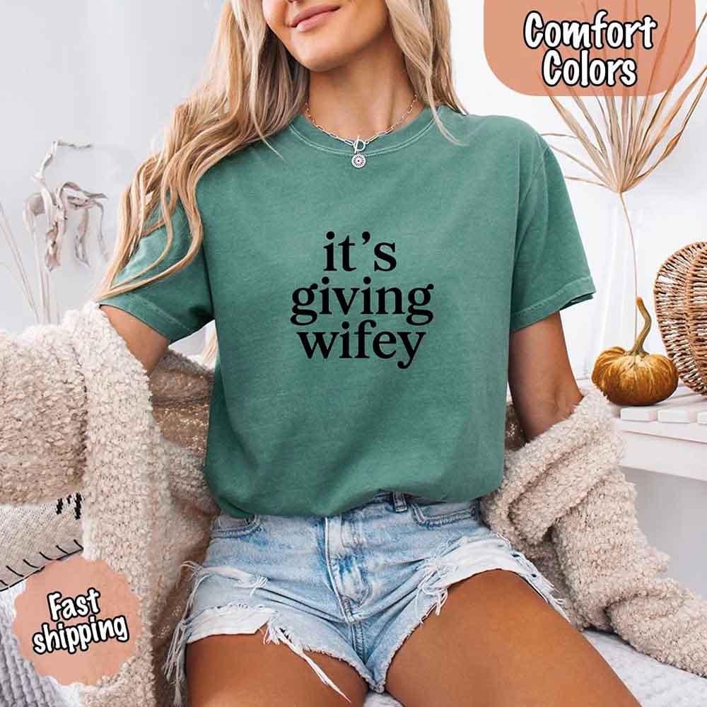 It’s Giving Wifey Comfort Colors Tee – Bride to Be or Wedding Gift Shirt
