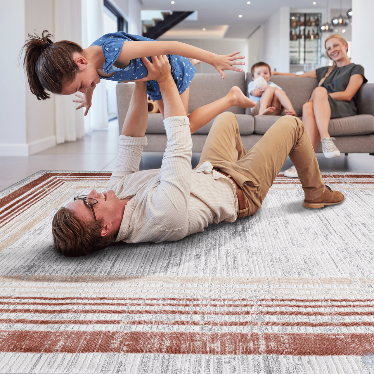 NAAR MARFI Collection 8X10 Brown / Ivory / Bordered Area Rug