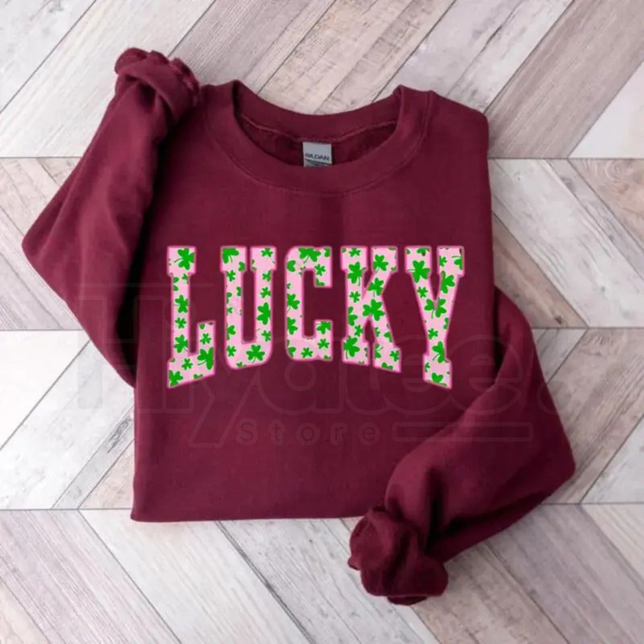 Lucky Clover Sweatshirt: Cute St. Patrick’s Day Green Shamrock Crewneck