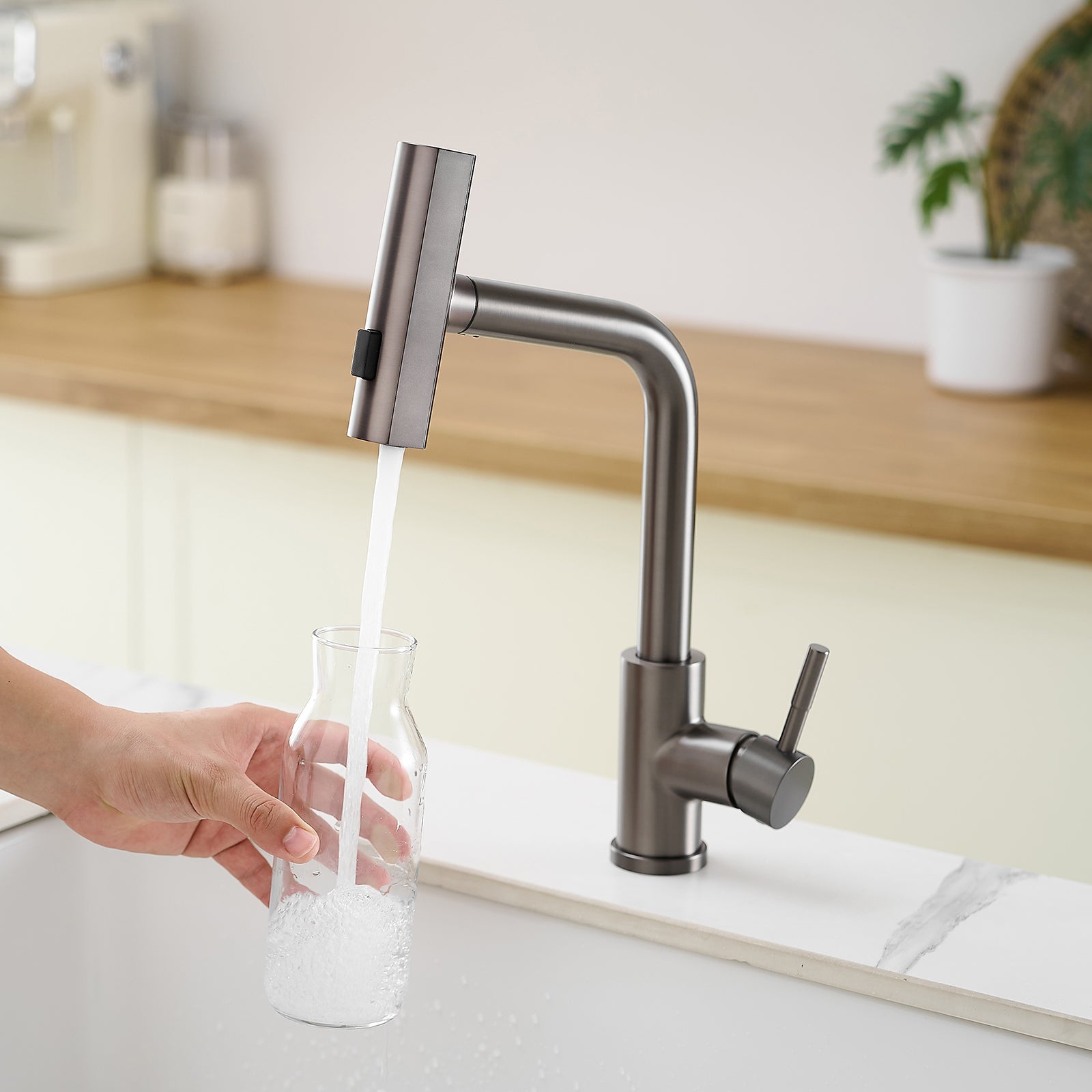 360° Rotation Pull-Down Kitchen Faucet with 3 Spray Modes -Gun Grey /Stainless Steel High-Arc Sink Faucet