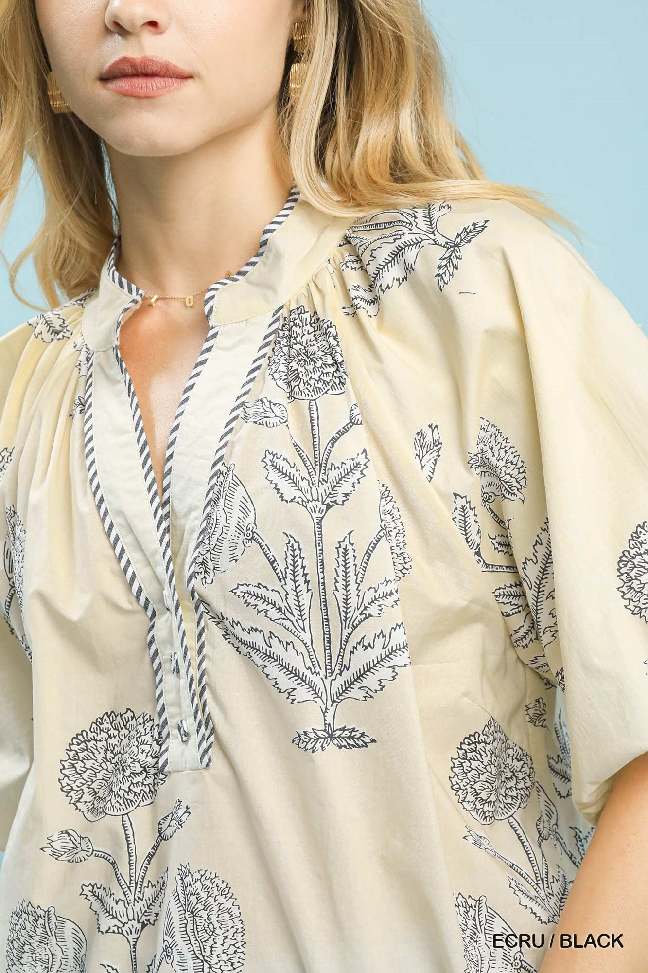 Umgee Floral Print V-Neck Top