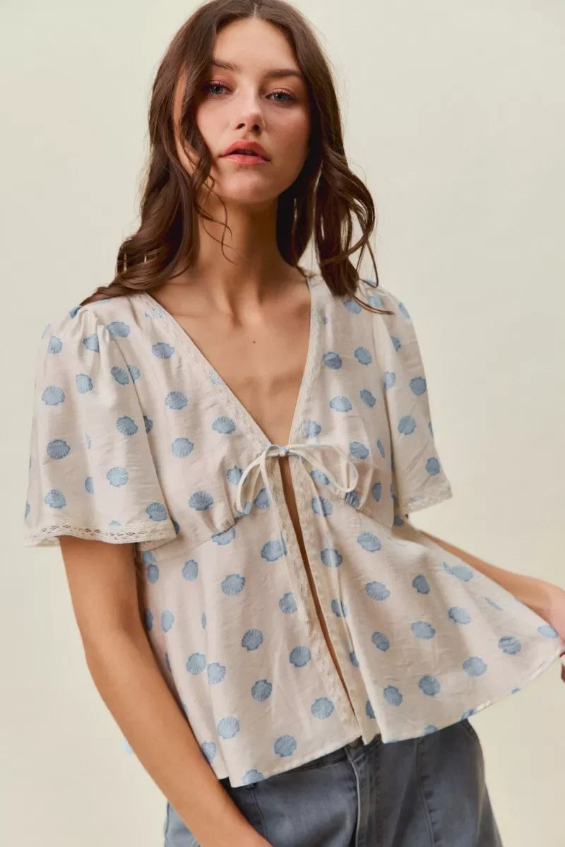 SO ME Shell Print Tie Front Flutter Sleeves Blouse Top
