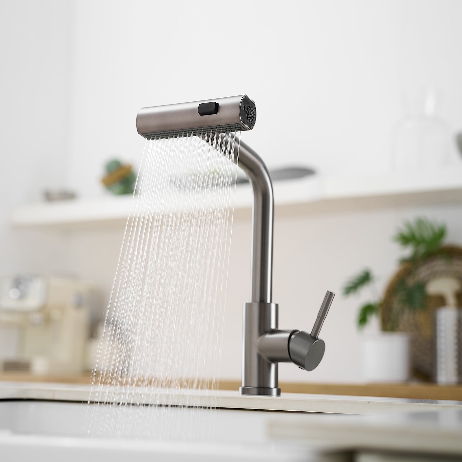 360° Rotation Pull-Down Kitchen Faucet with 3 Spray Modes -Gun Grey /Stainless Steel High-Arc Sink Faucet